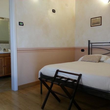 La Locanda Di San Biagio Bolzaneto Phòng bức ảnh